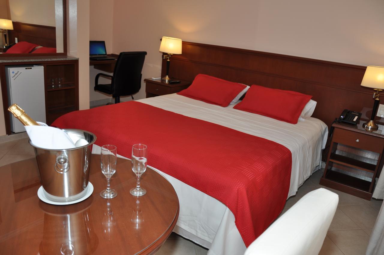 Realnoa Hotel Tartagal Екстериор снимка